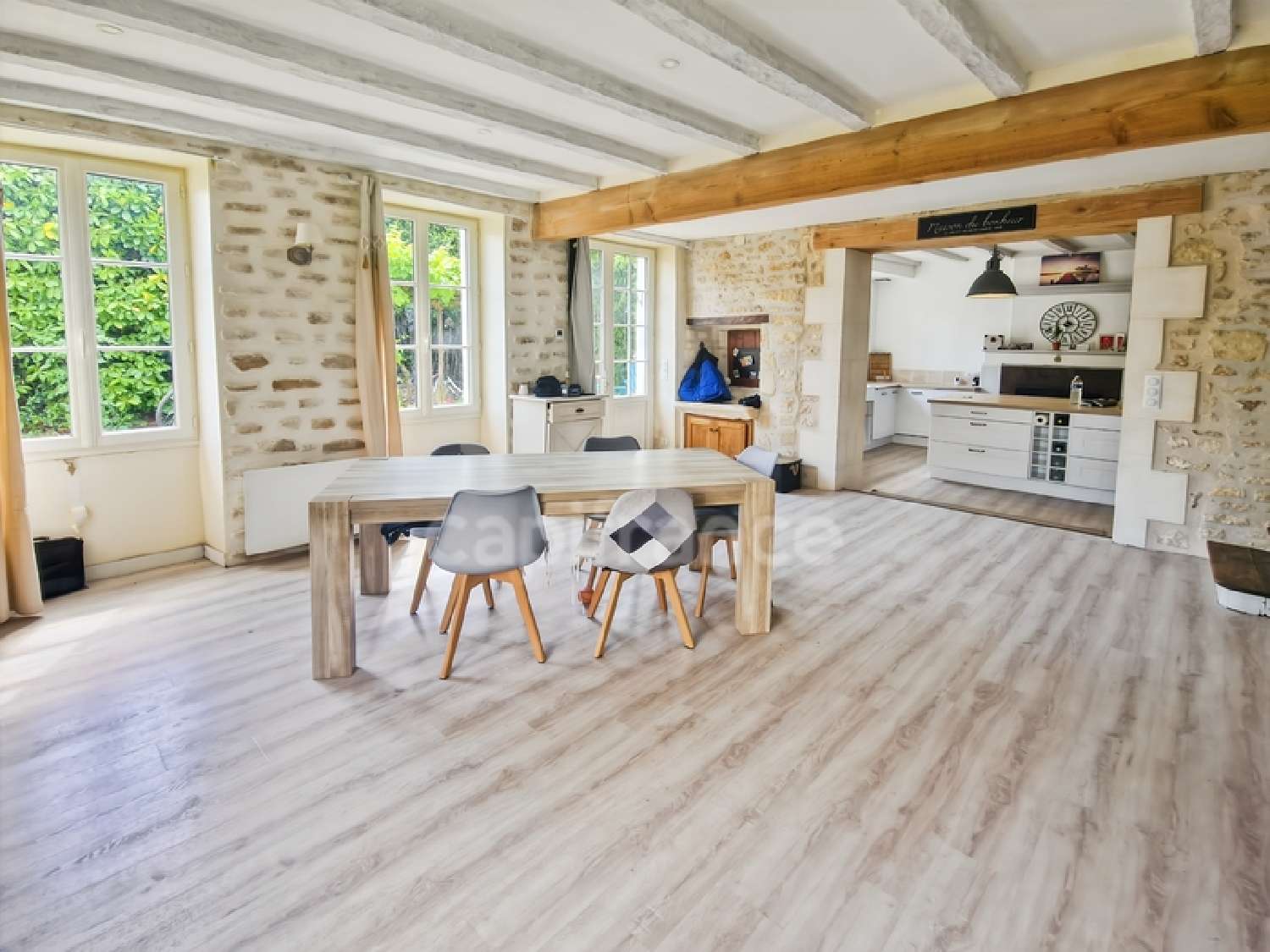 for sale house Saint-Jean-d'Angély Charente-Maritime 4