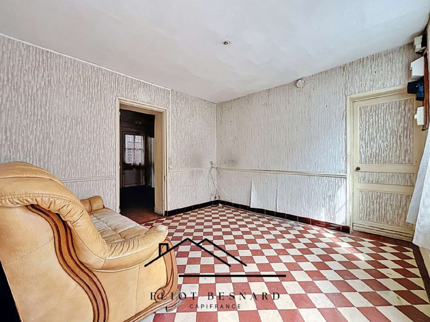  for sale house Saint-Julien-le-Faucon Calvados 2