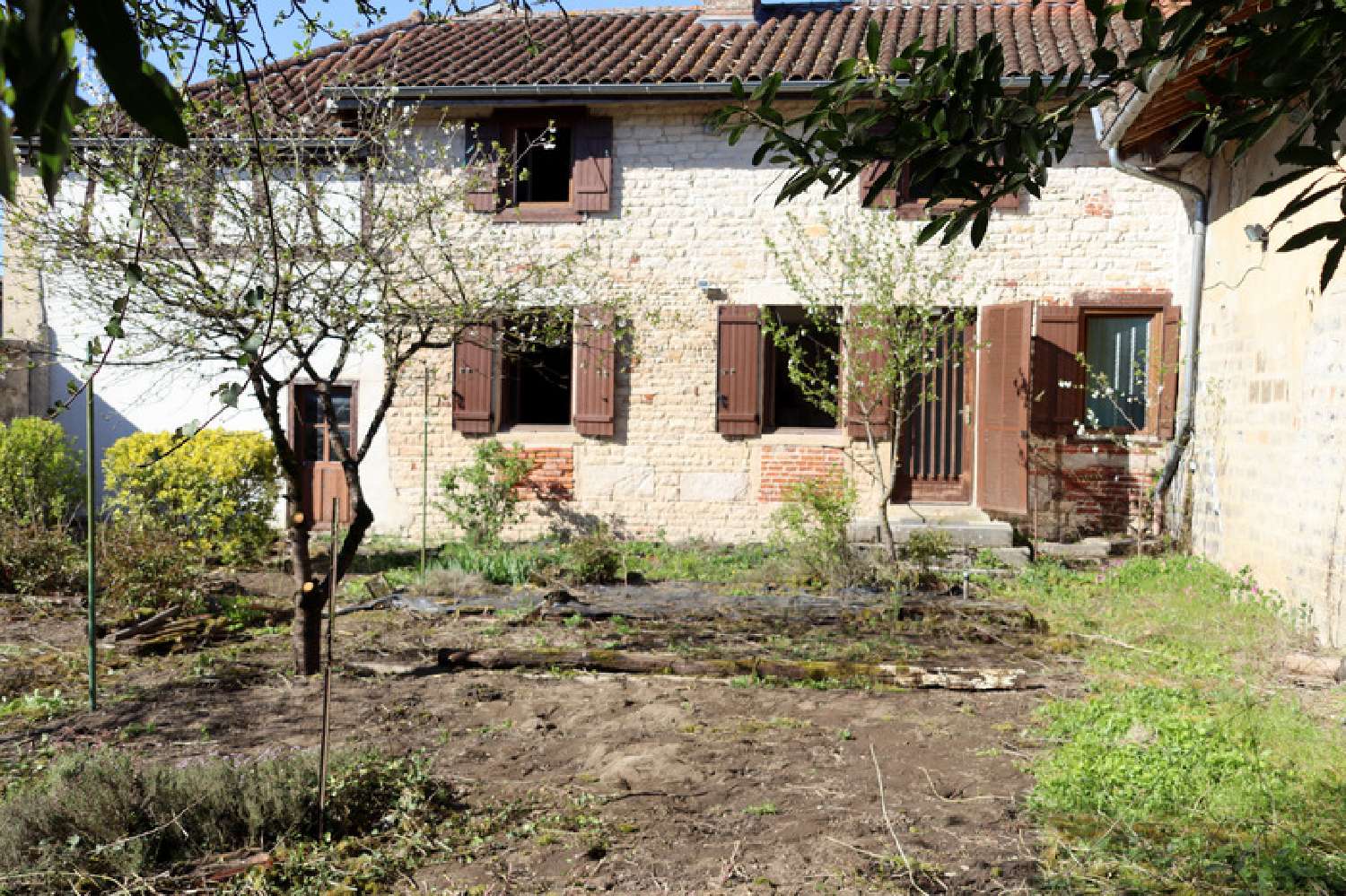 for sale house Saint-Julien-sur-Reyssouze Ain 1