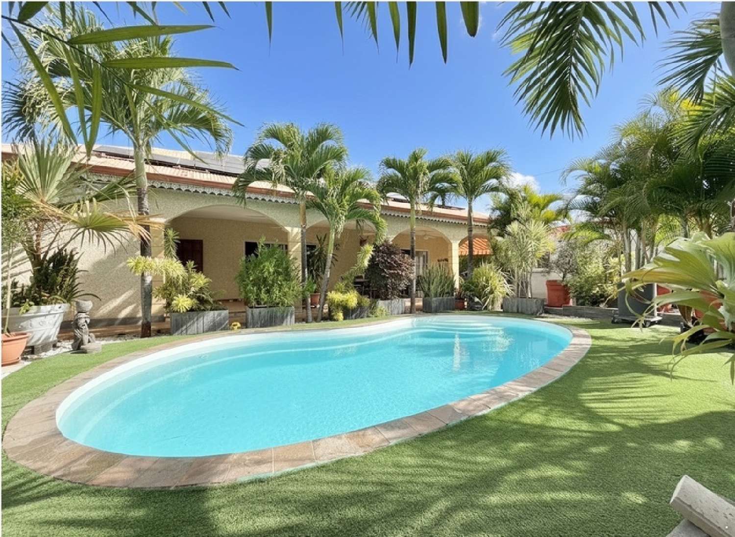  te koop huis Saint-Louis La Réunion 2