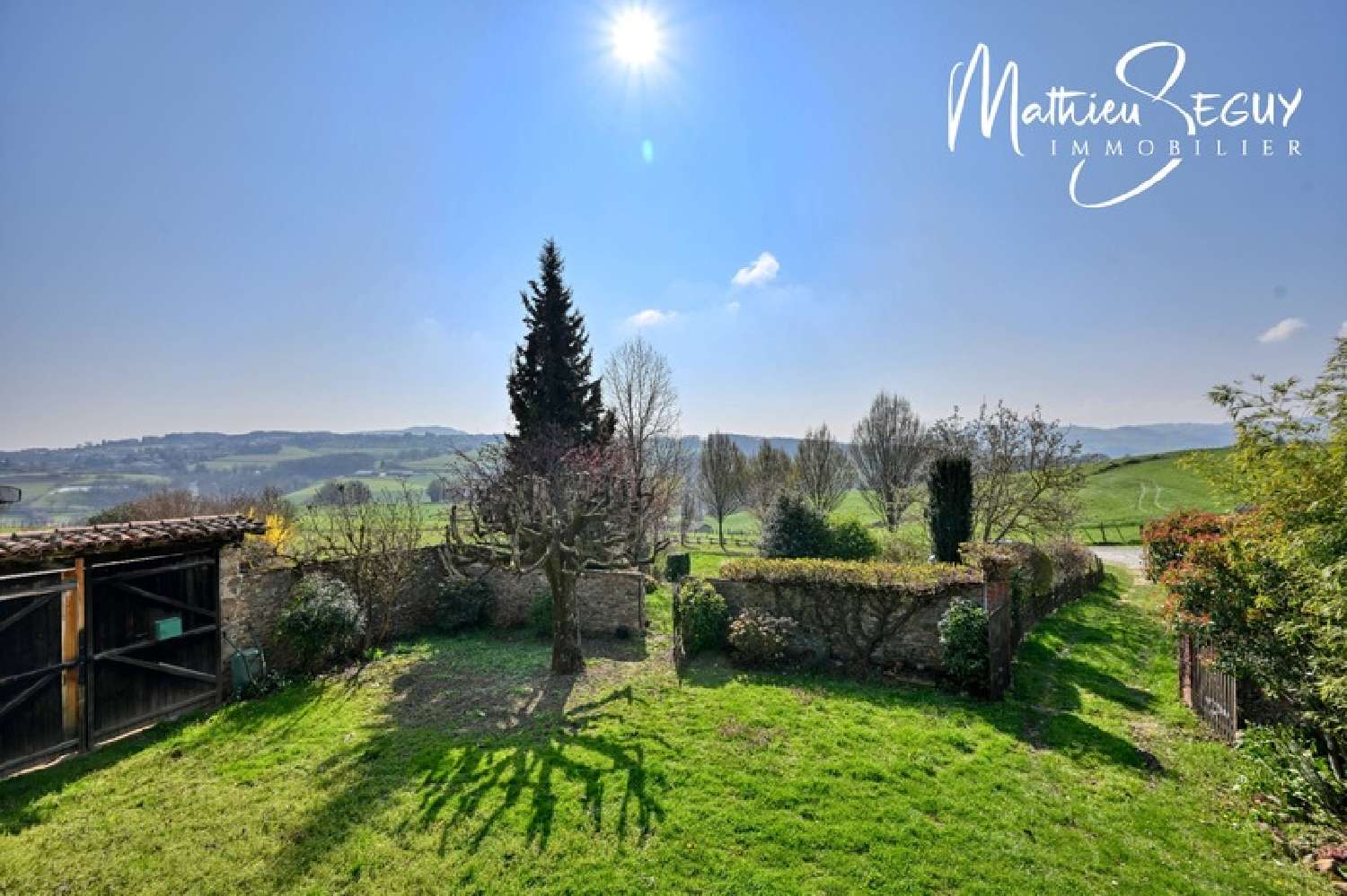  à vendre maison Saint-Martin-en-Haut Rhône 2