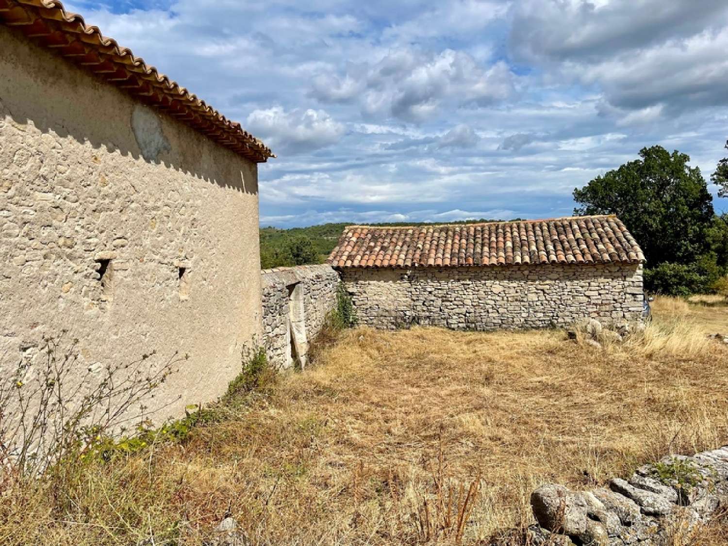  for sale house Saint-Martin-de-Castillon Vaucluse 4