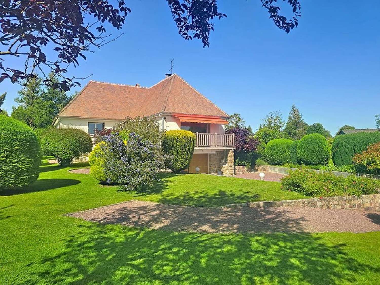  for sale house Saint-Martin-aux-Chartrains Calvados 1