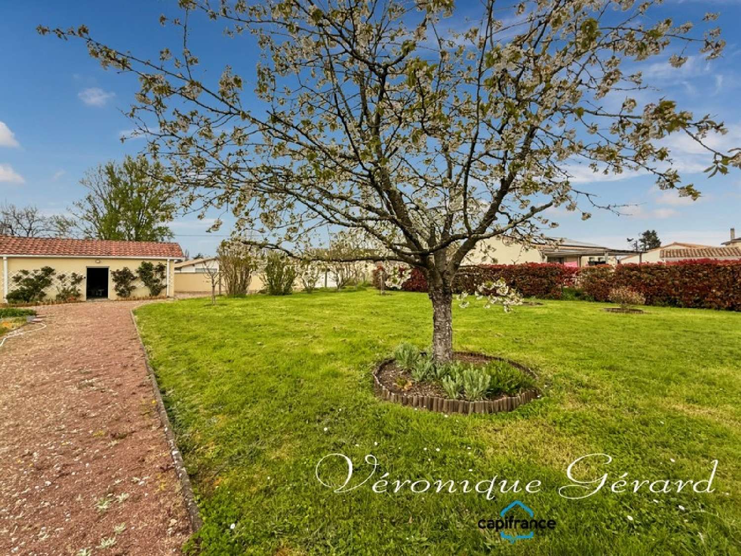  for sale house Saint-Médard-de-Guizières Gironde 3