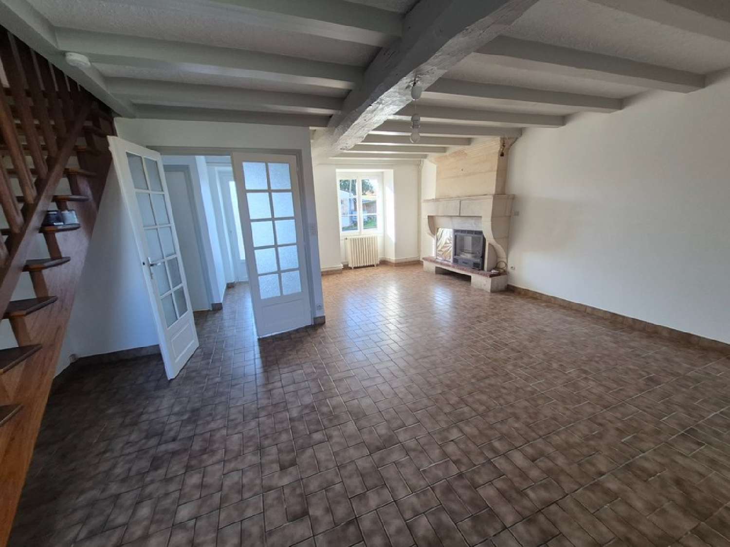  à vendre maison Saint-Savinien Charente-Maritime 2