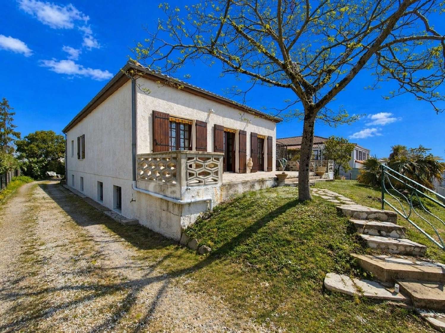  for sale house Saint-Sulpice-de-Royan Charente-Maritime 1
