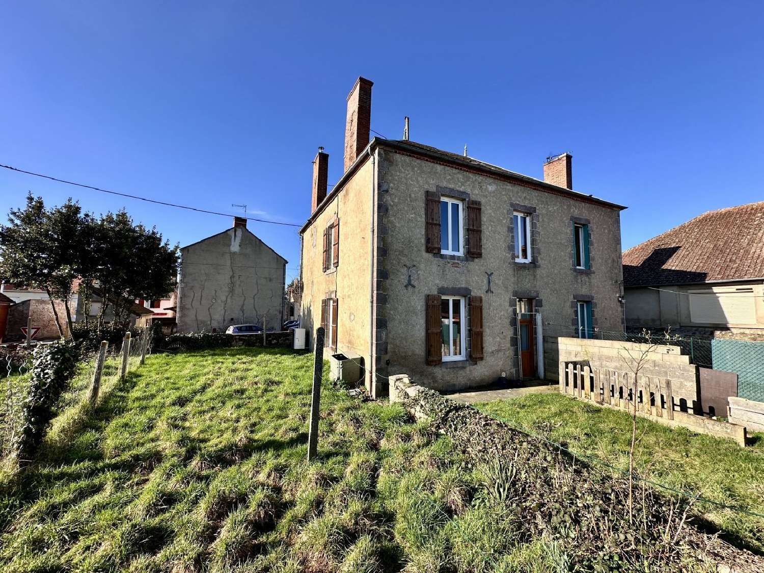  te koop huis Treignat Allier 1