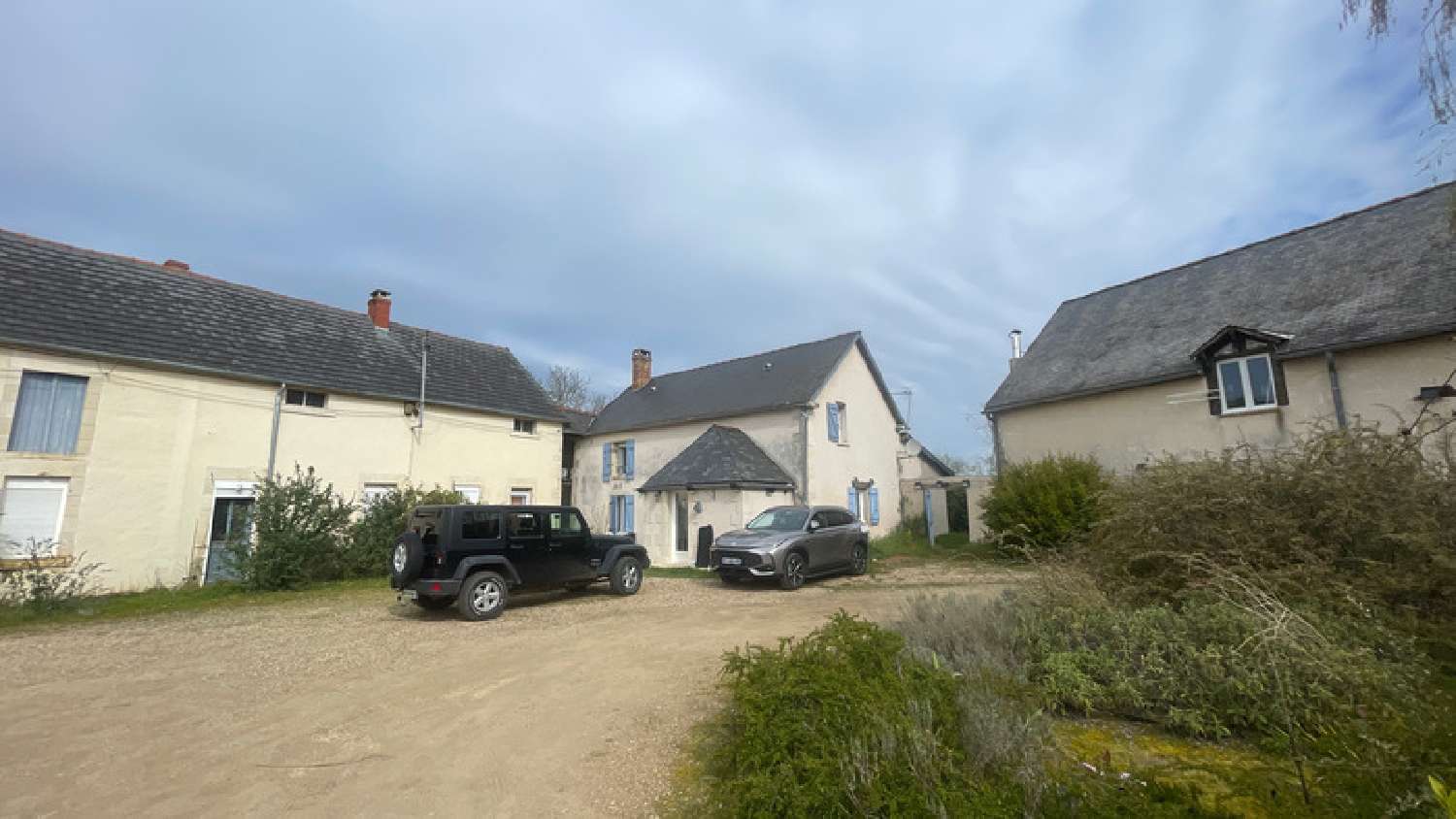  à vendre maison Varennes-lès-Narcy Nièvre 1