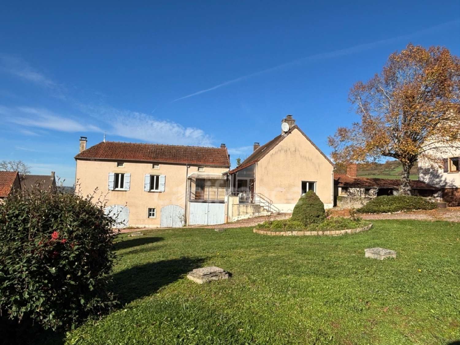  for sale house Vaux-en-Pré Saône-et-Loire 1