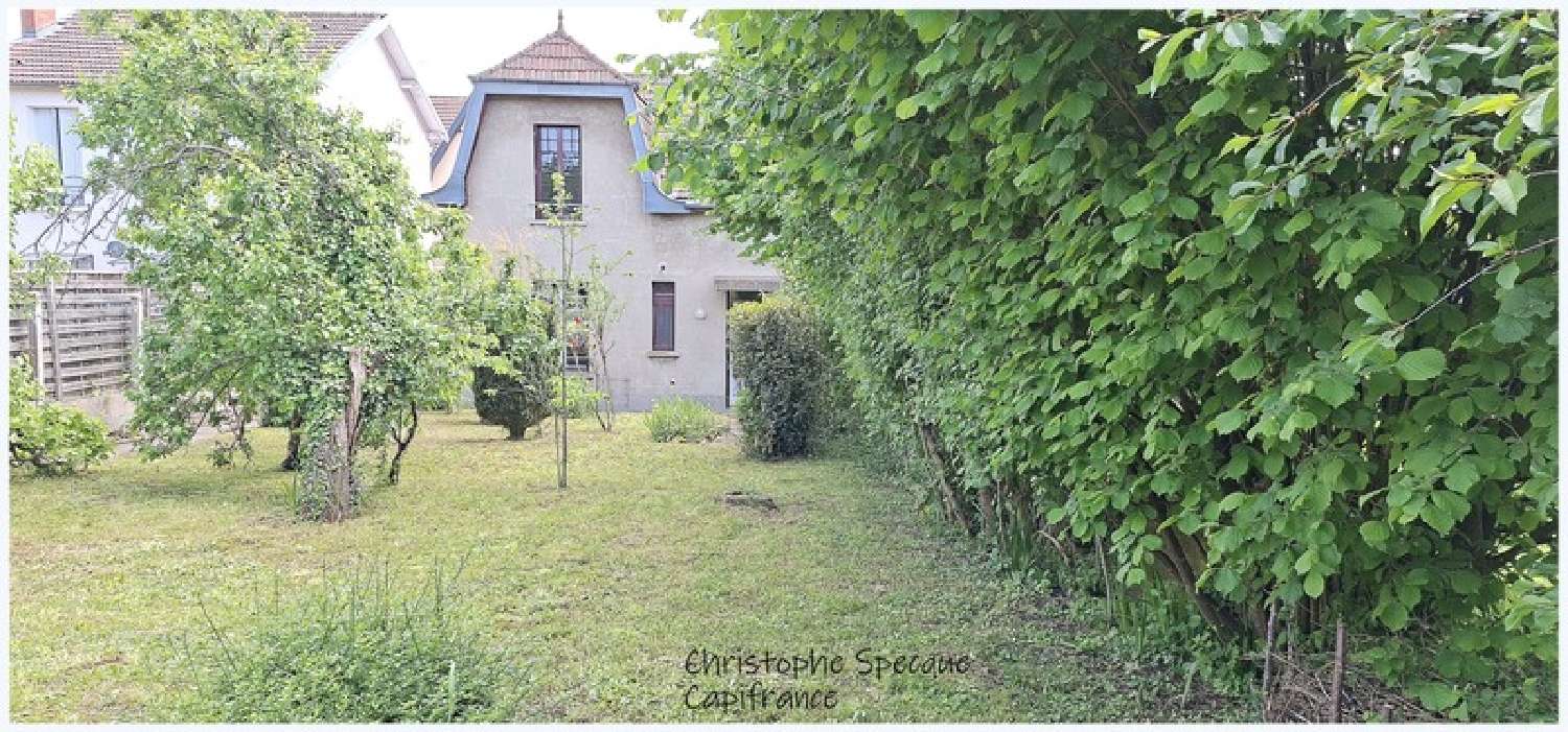  à vendre maison Vichy Allier 3
