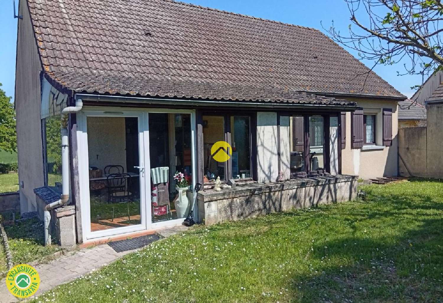  for sale house Villebougis Yonne 1