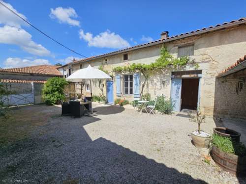 Villefagnan Charente house foto