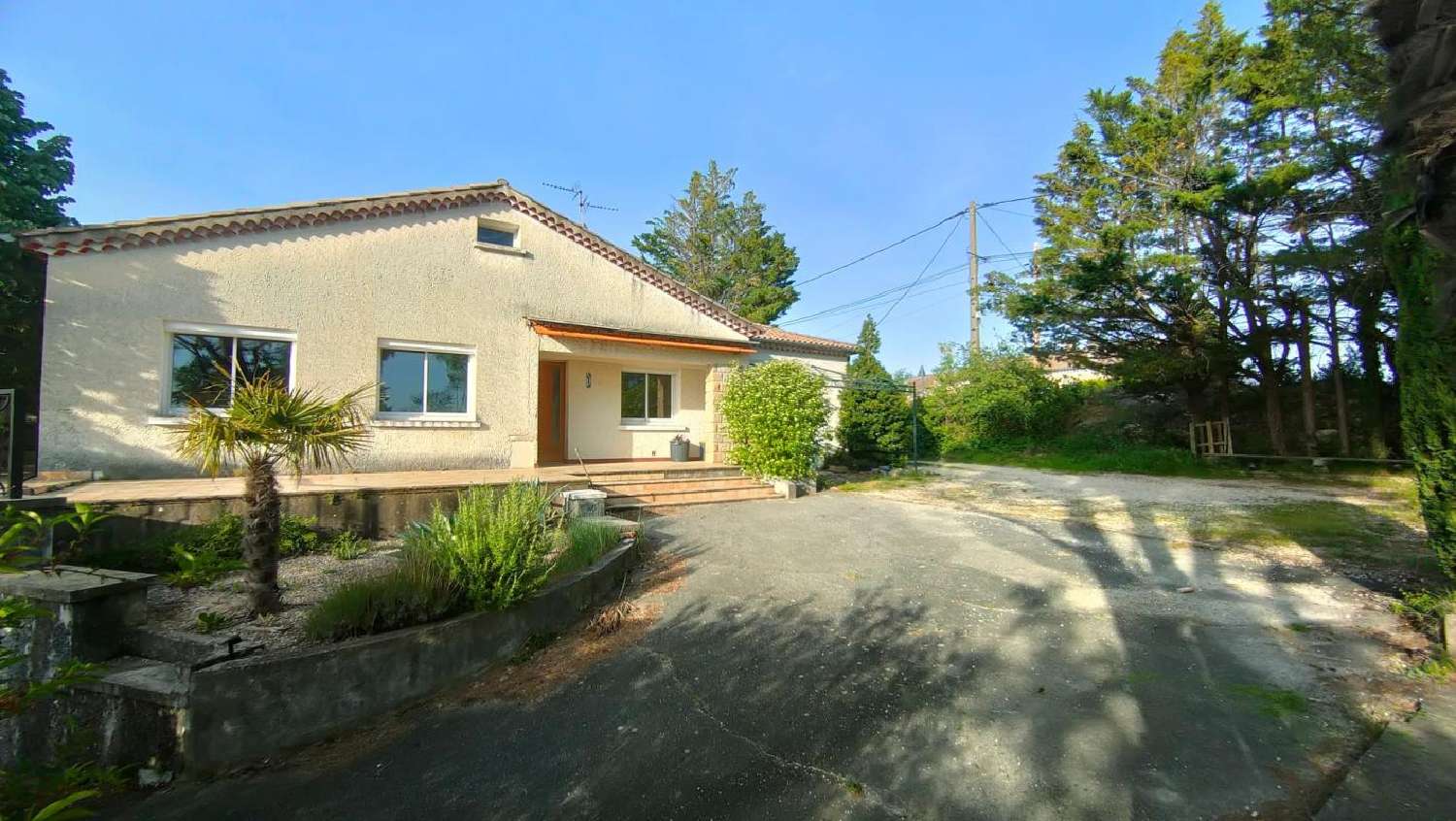 for sale house Villeneuve-de-Berg Ardèche 1