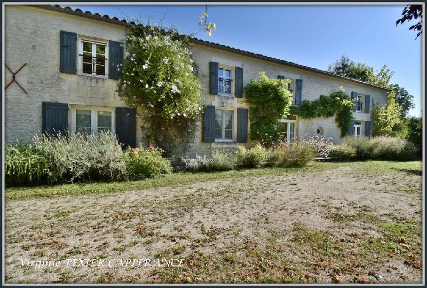  for sale house Villeneuve-la-Comtesse Charente-Maritime 2