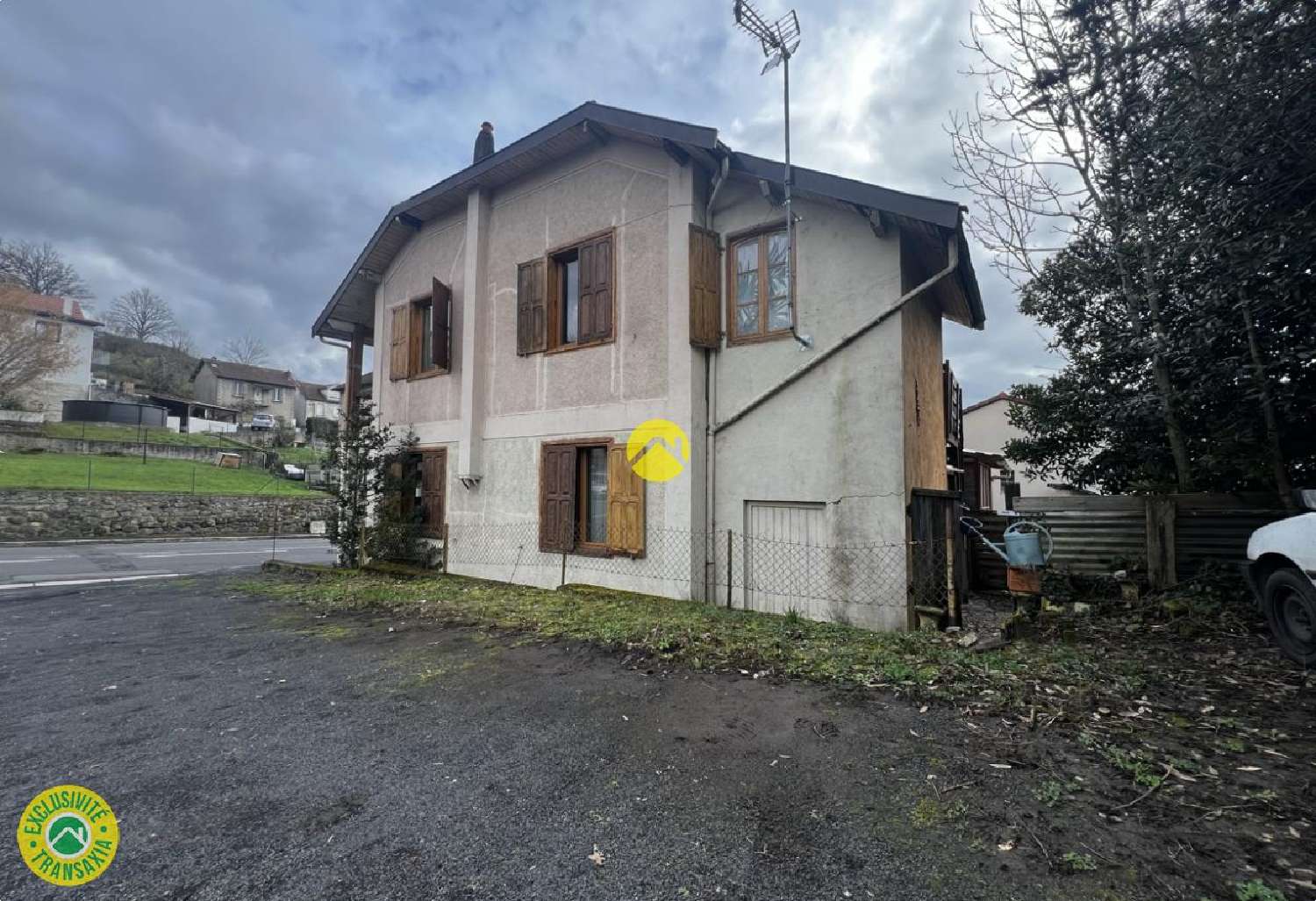  te koop huis Ydes Cantal 1
