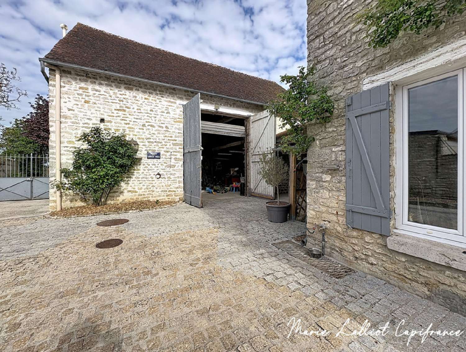 for sale house Yèvre-la-Ville Loiret 3