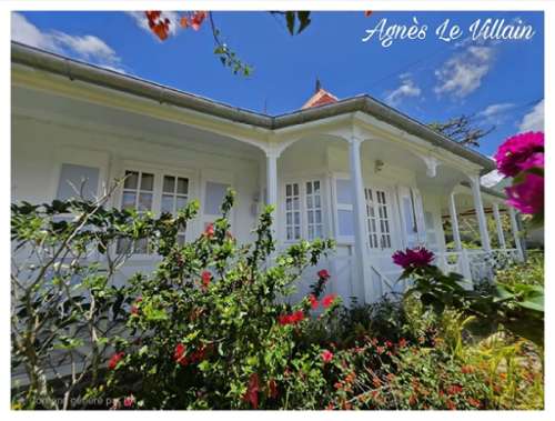 Saint-Claude Guadeloupe Bürgerhaus Bild 7347487