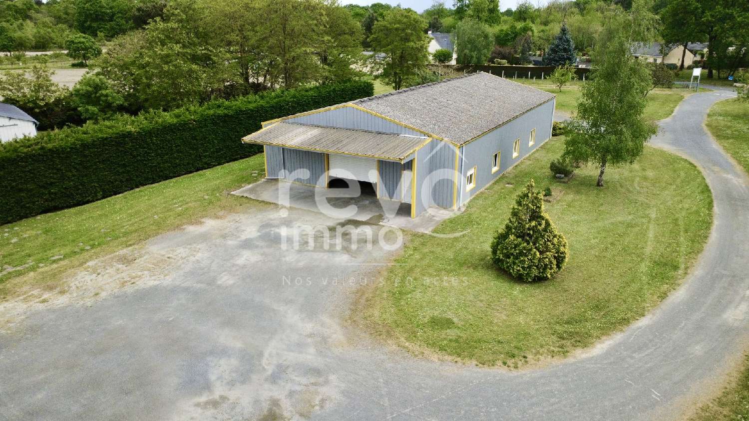  for sale office La Breille-les-Pins Maine-et-Loire 2