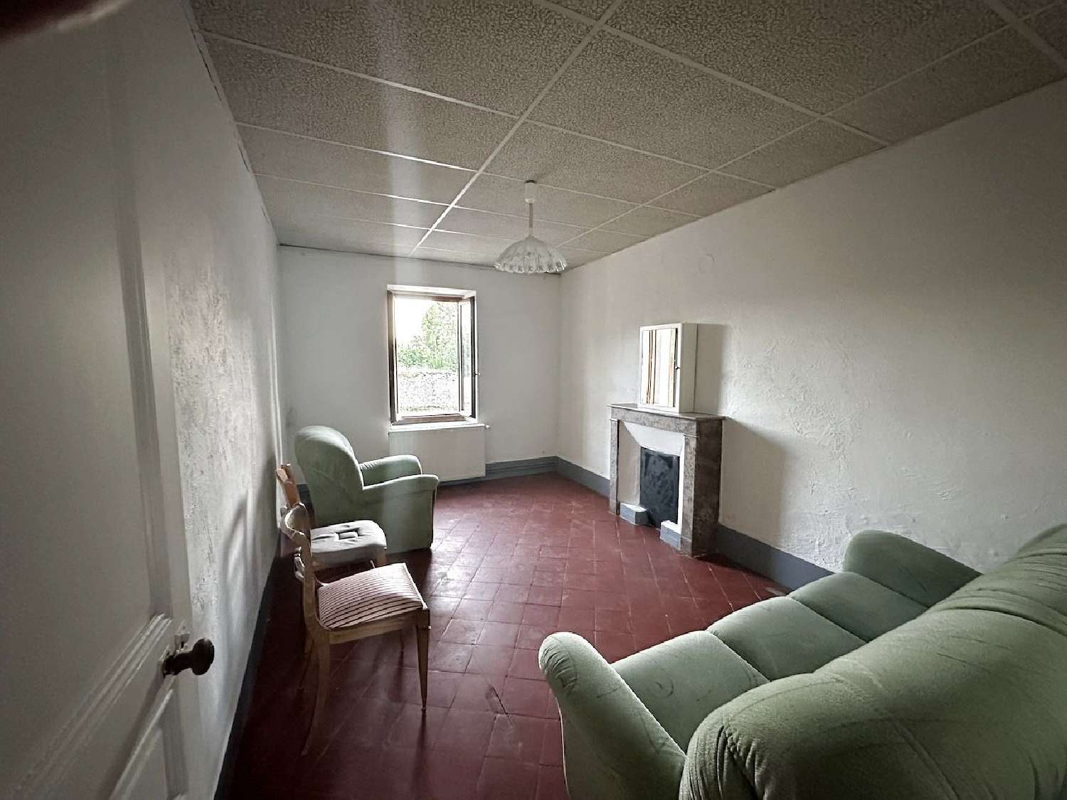  à vendre bureau La Clayette Saône-et-Loire 1