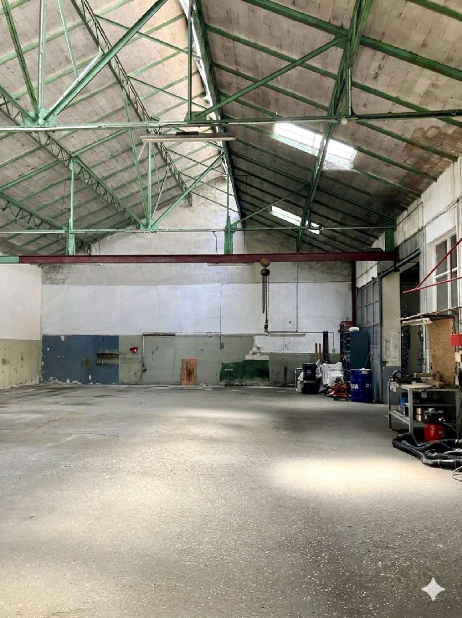 à vendre bureau Lyon 8e Arrondissement Rhône 1