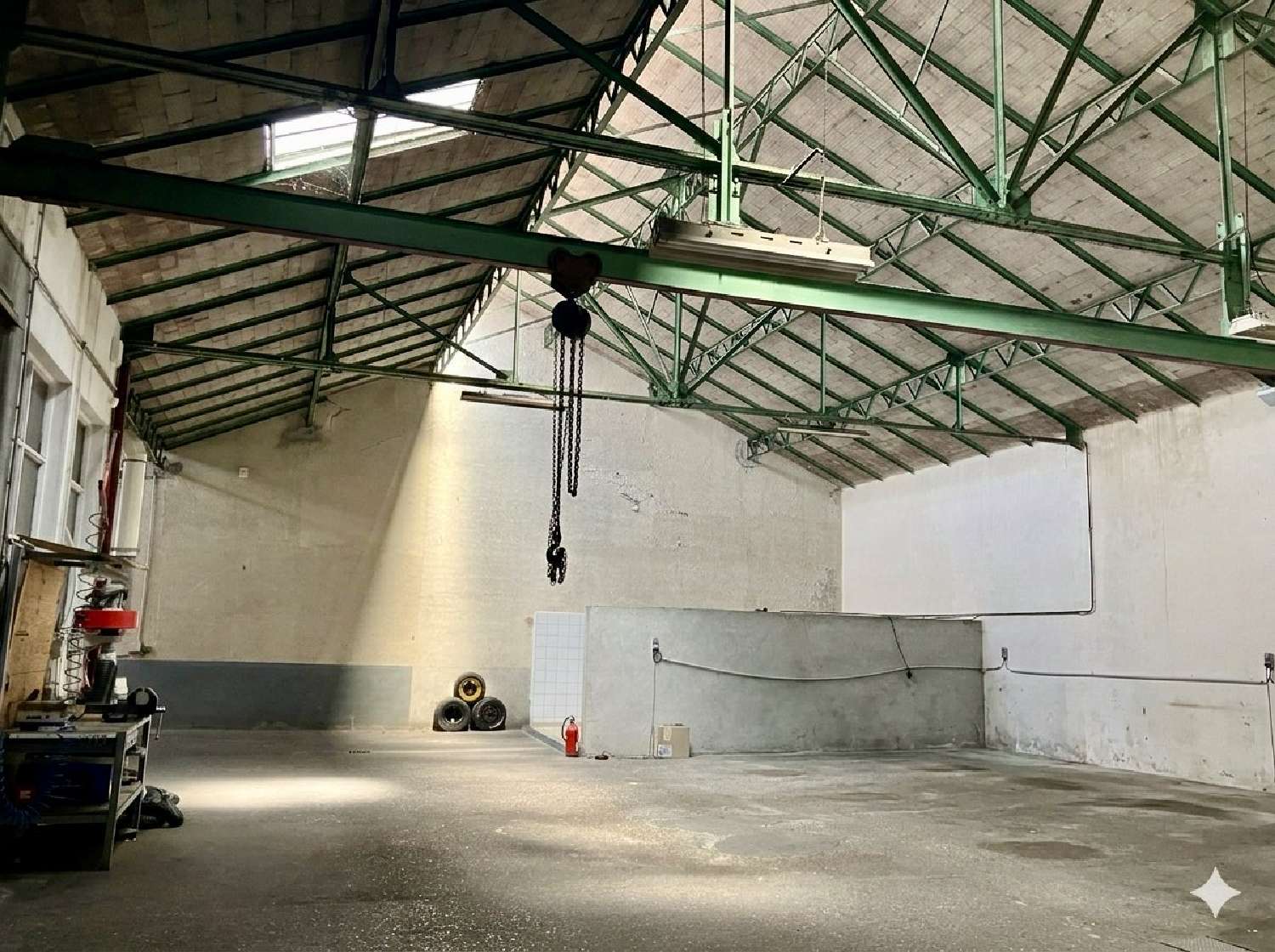 à vendre bureau Lyon 8e Arrondissement Rhône 2