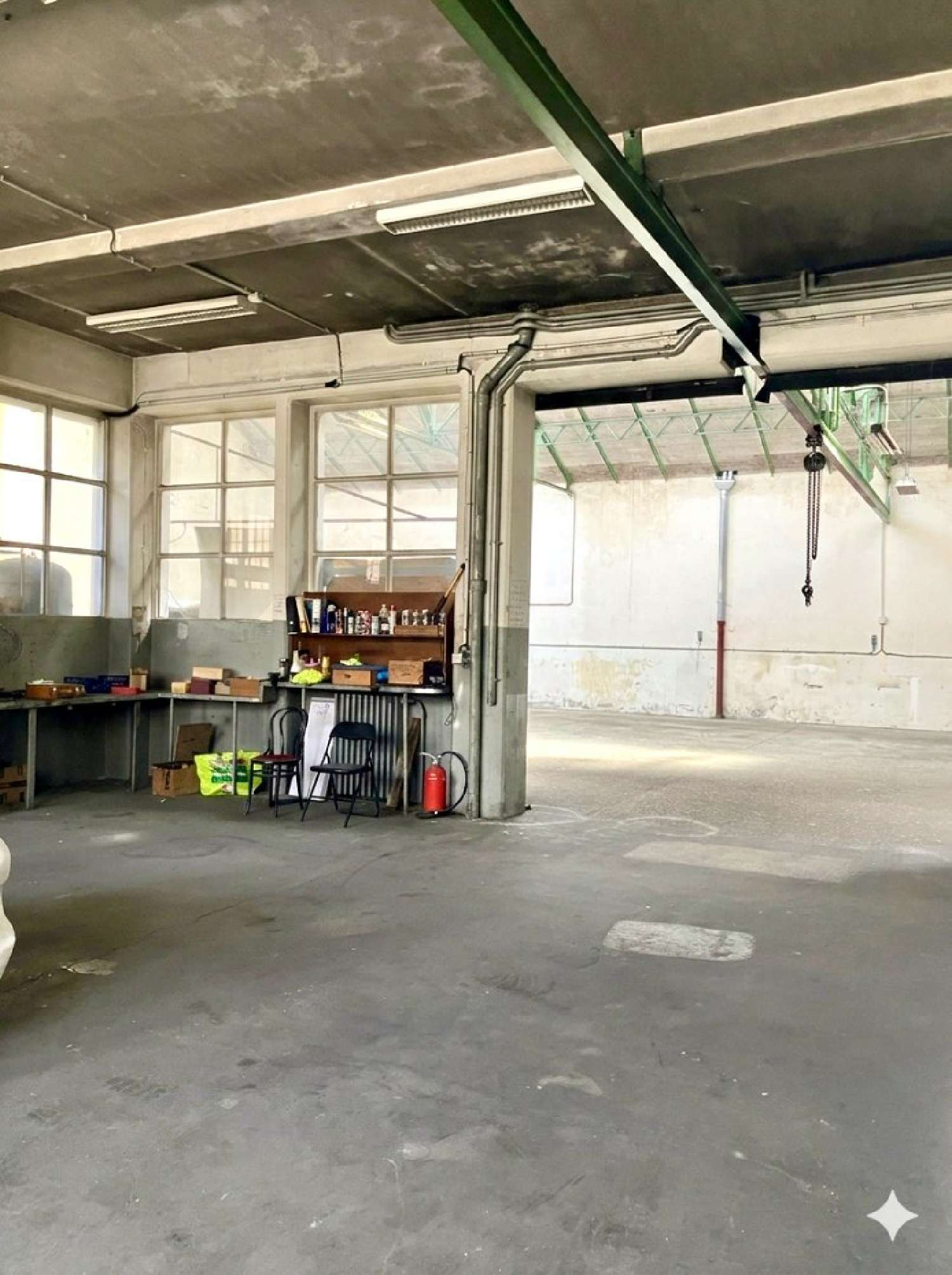 à vendre bureau Lyon 8e Arrondissement Rhône 3