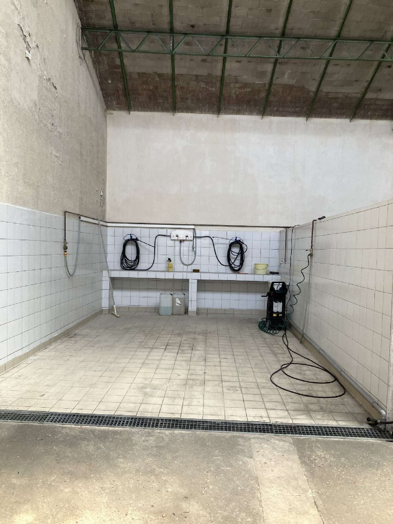 à vendre bureau Lyon 8e Arrondissement Rhône 6