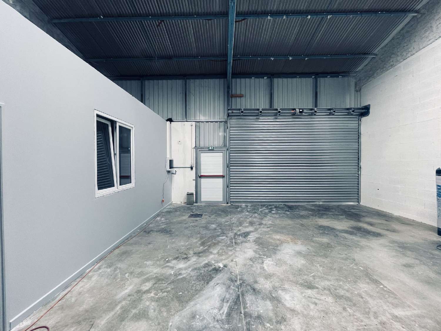  for sale office Saint-Vincent-de-Mercuze Isère 1