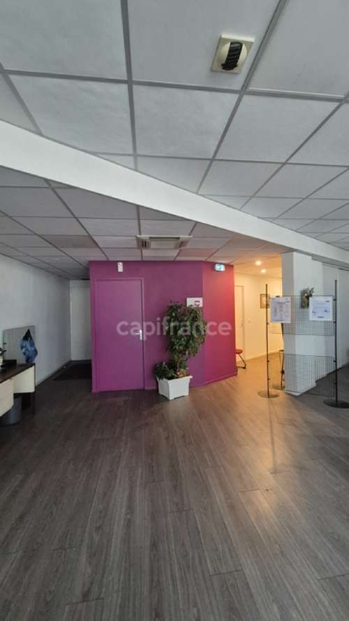 Tarbes Hautes-Pyrénées office foto 7338836