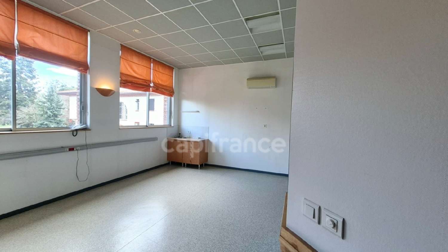  for sale office Tarbes Hautes-Pyrénées 8