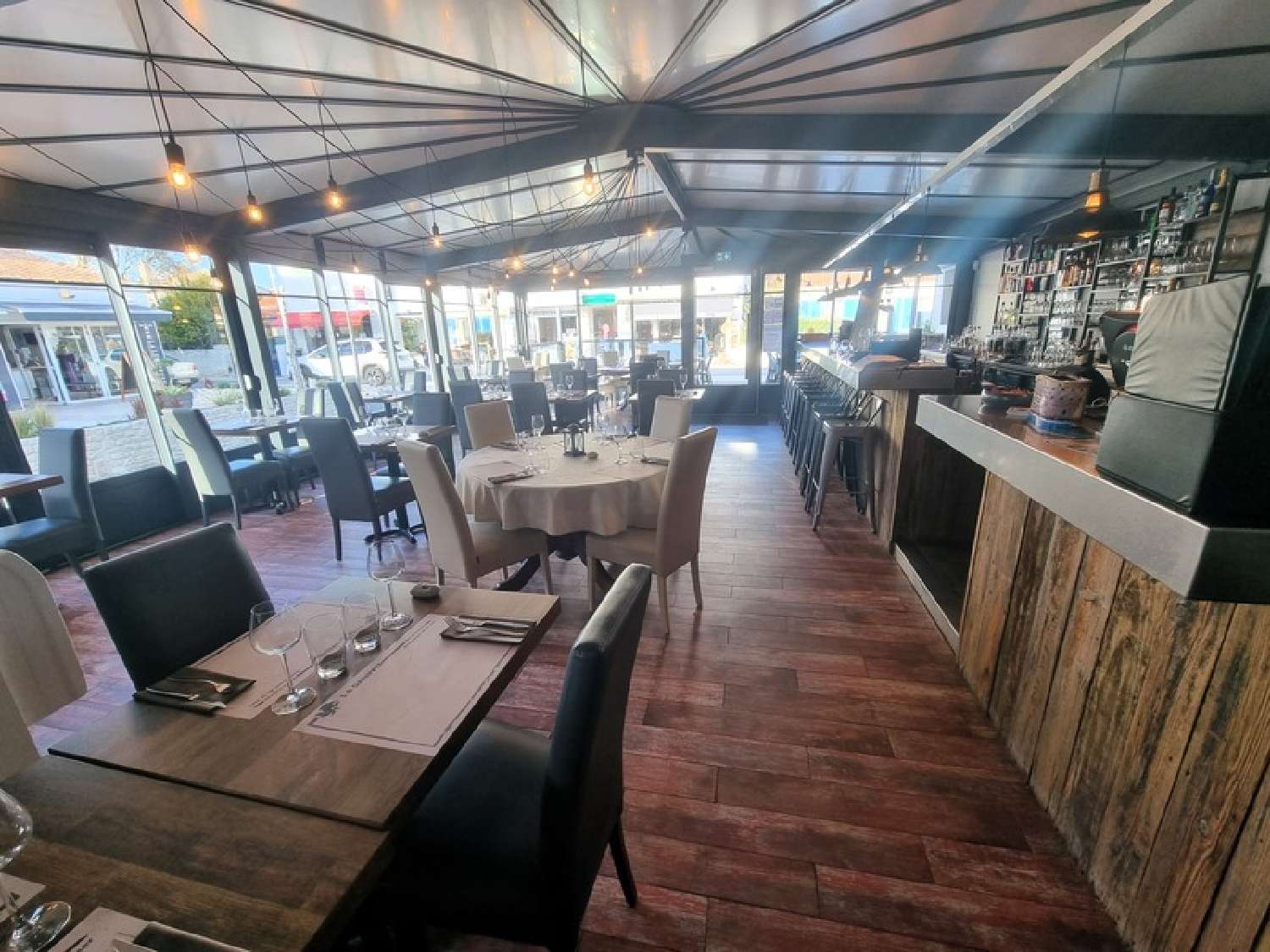 à vendre restaurant La Cotinière Charente-Maritime 1