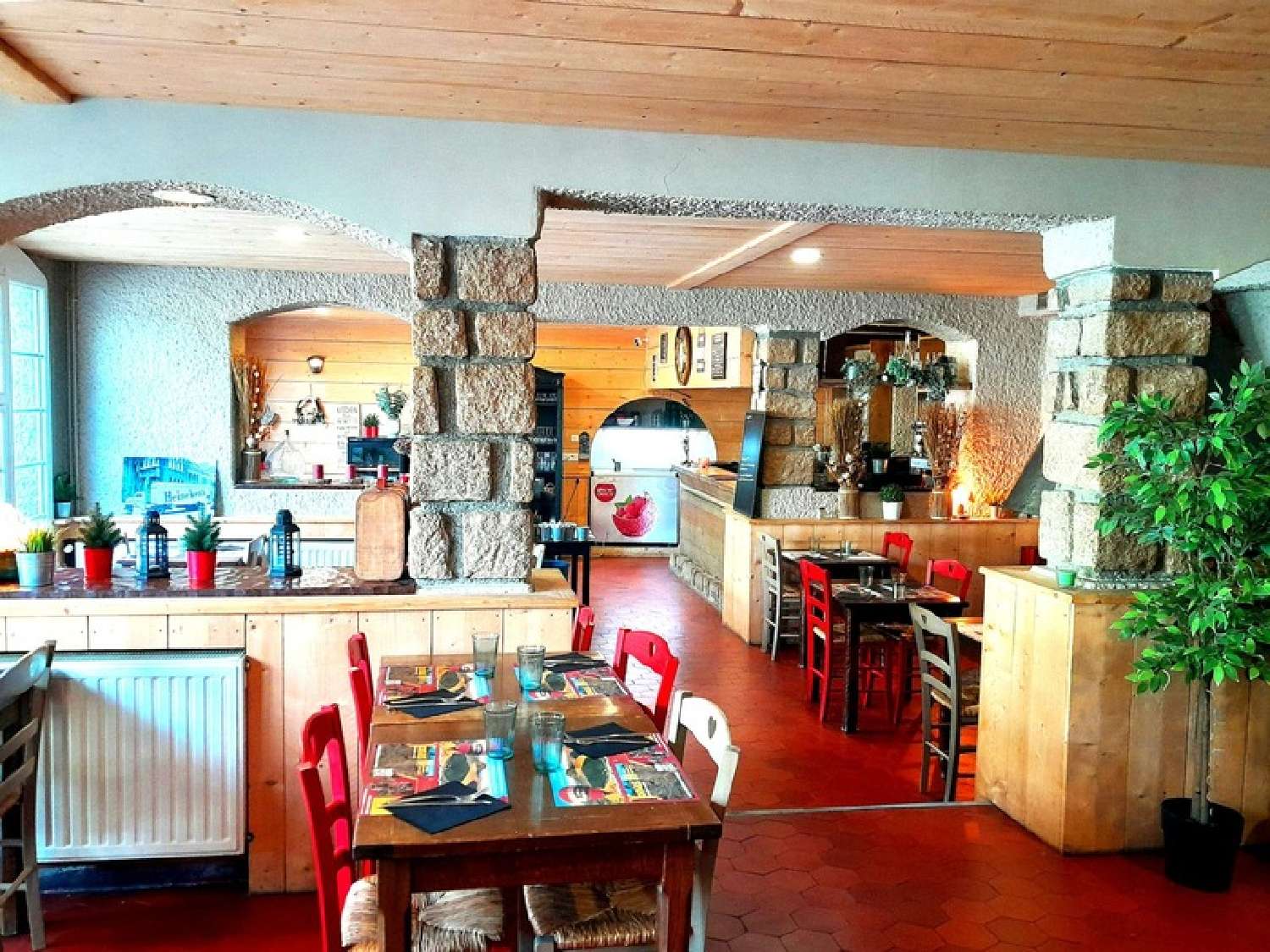  for sale restaurant Saint-Nectaire Puy-de-Dôme 1