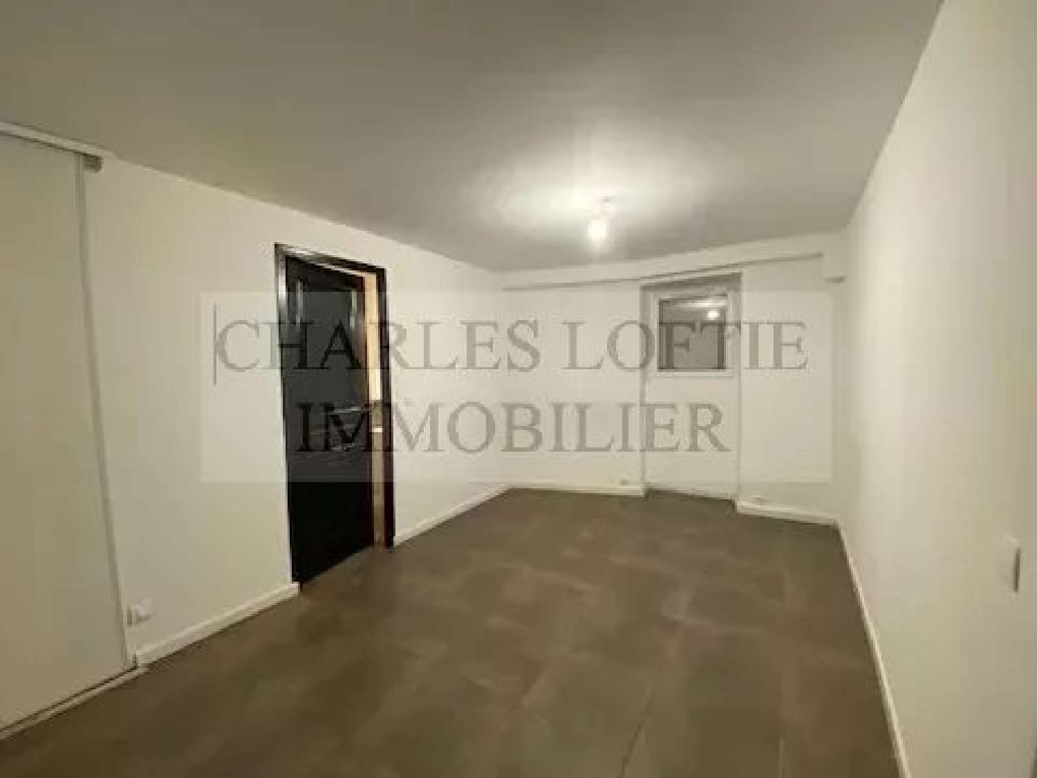 for sale shop Duravel Lot 6