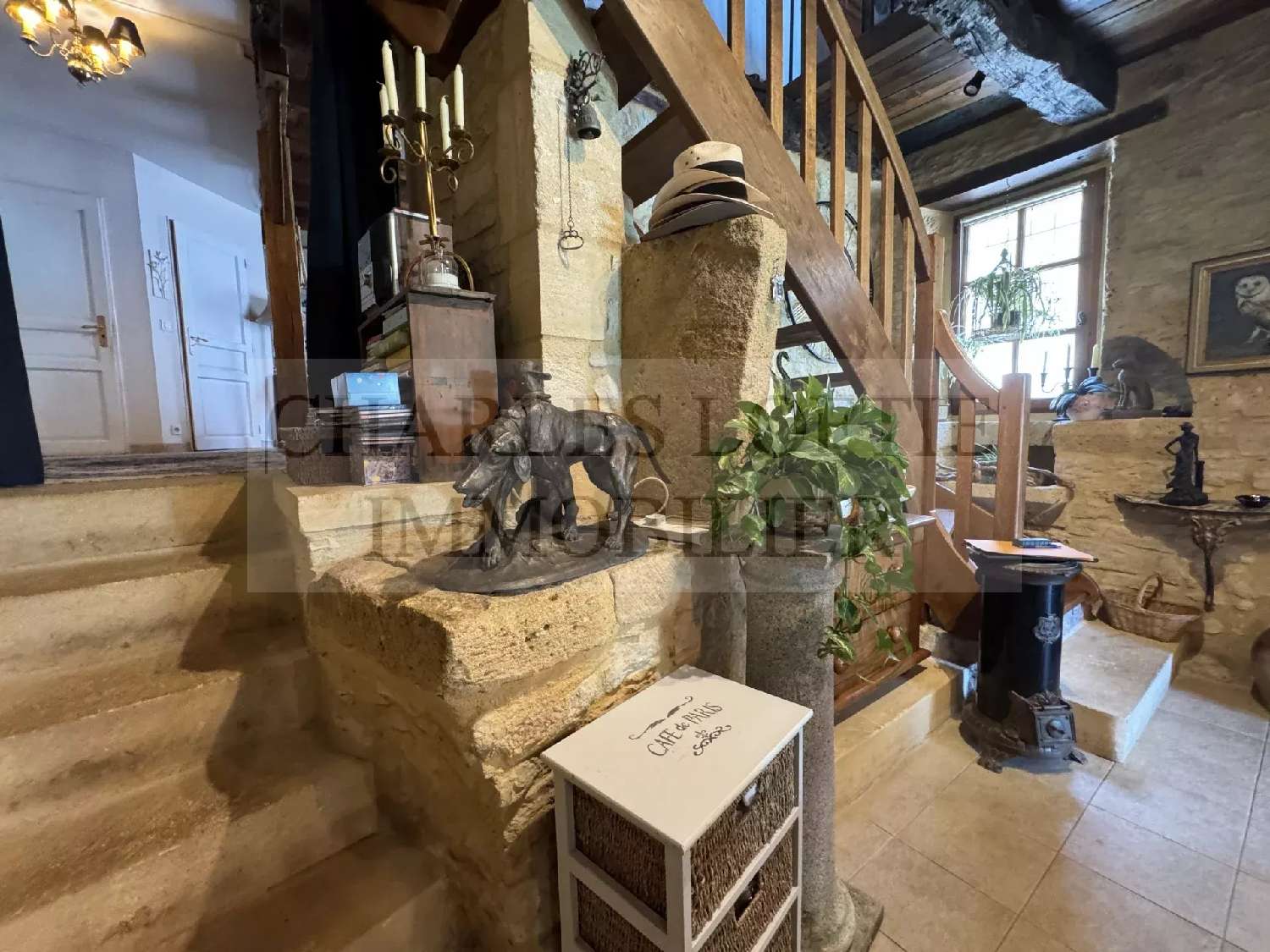 for sale shop Pomarède Lot 5