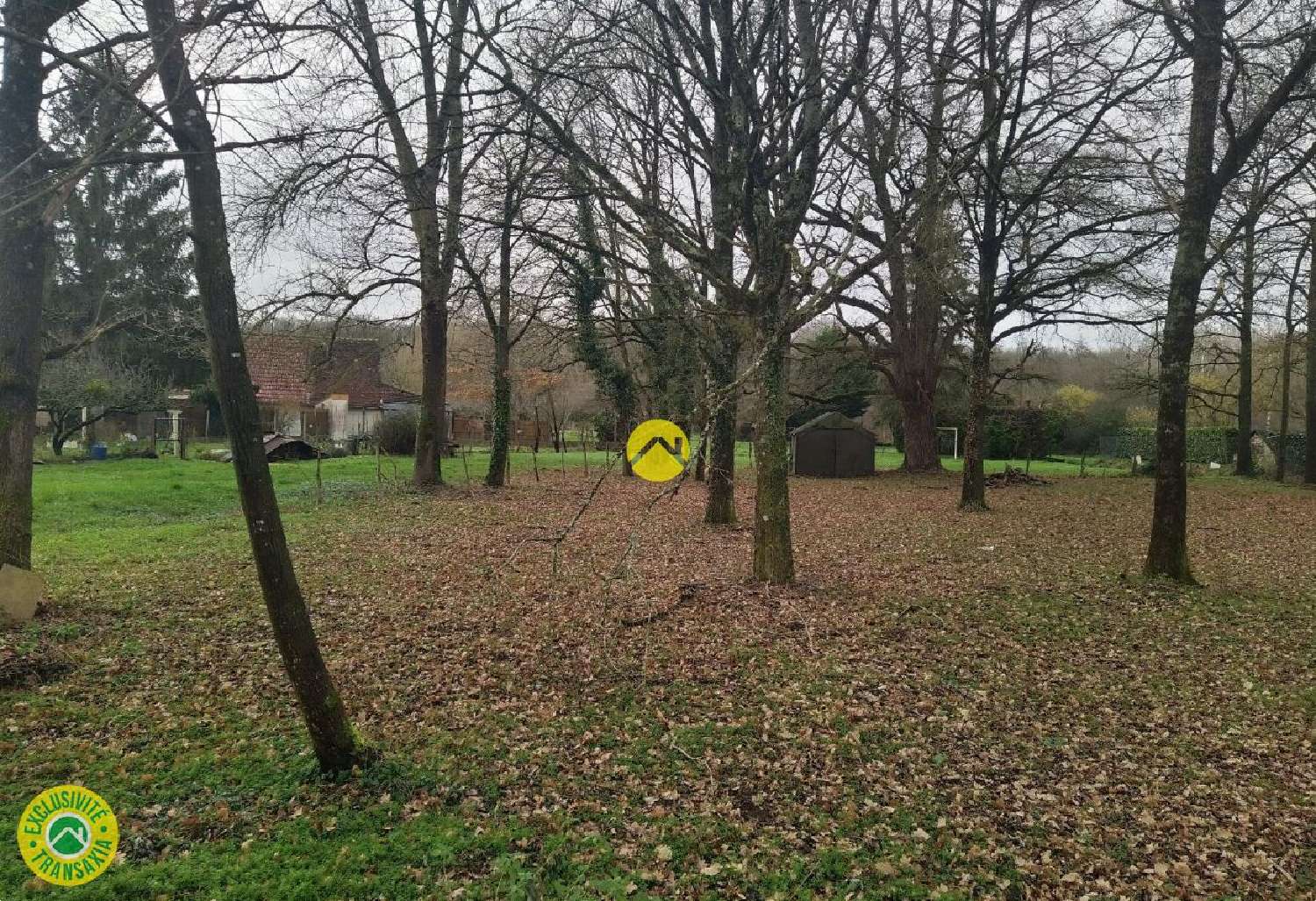 te koop terrein Chabris Indre 2