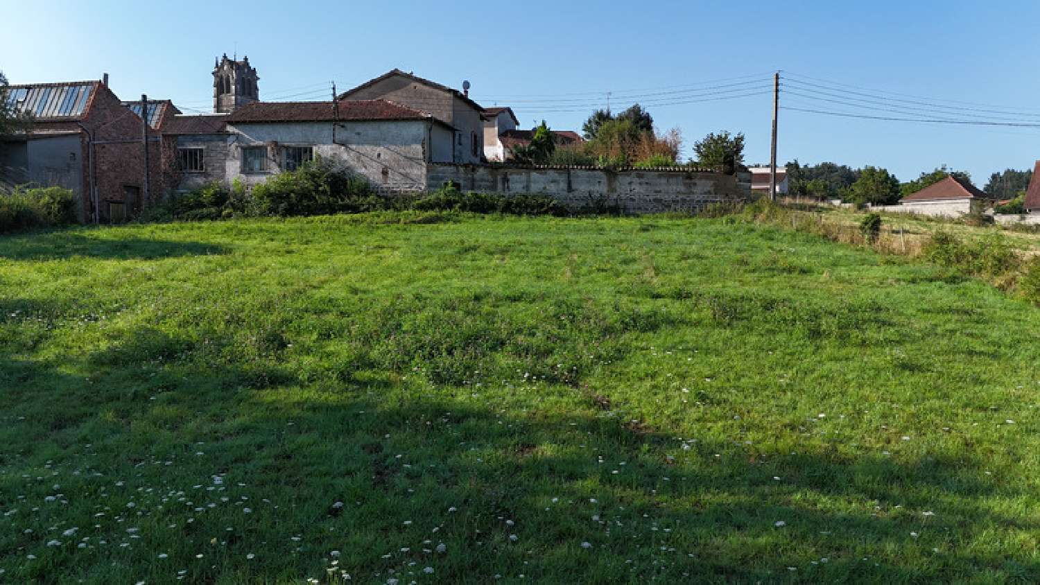 for sale terrain Essertines-en-Donzy Loire 1