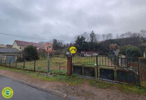 Jouet-sur-l'Aubois Cher terrein foto