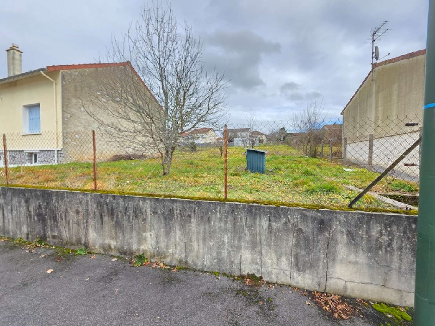  te koop terrein Le Palais-sur-Vienne Haute-Vienne 2