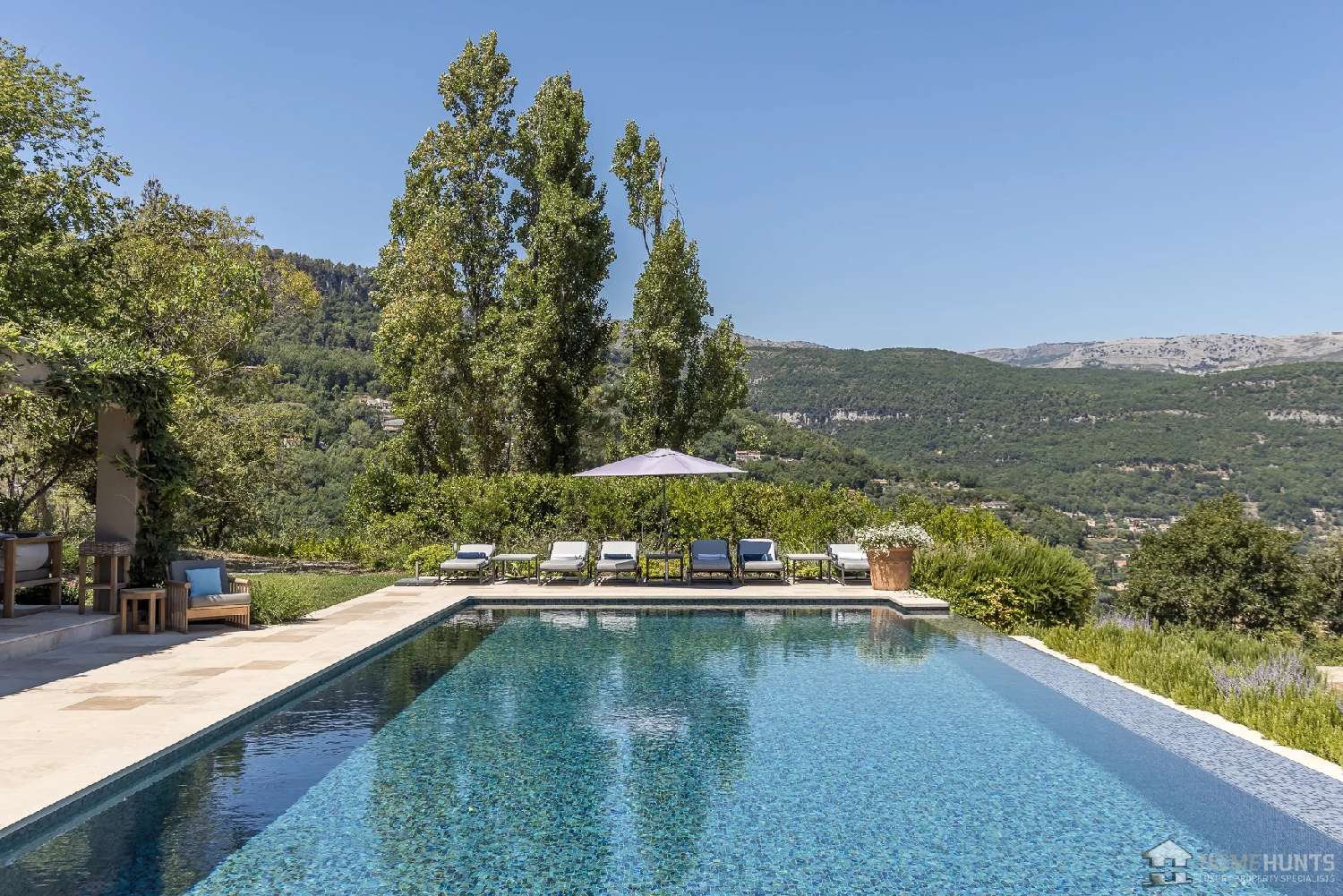  for sale villa Châteauneuf-Grasse Alpes-Maritimes 3