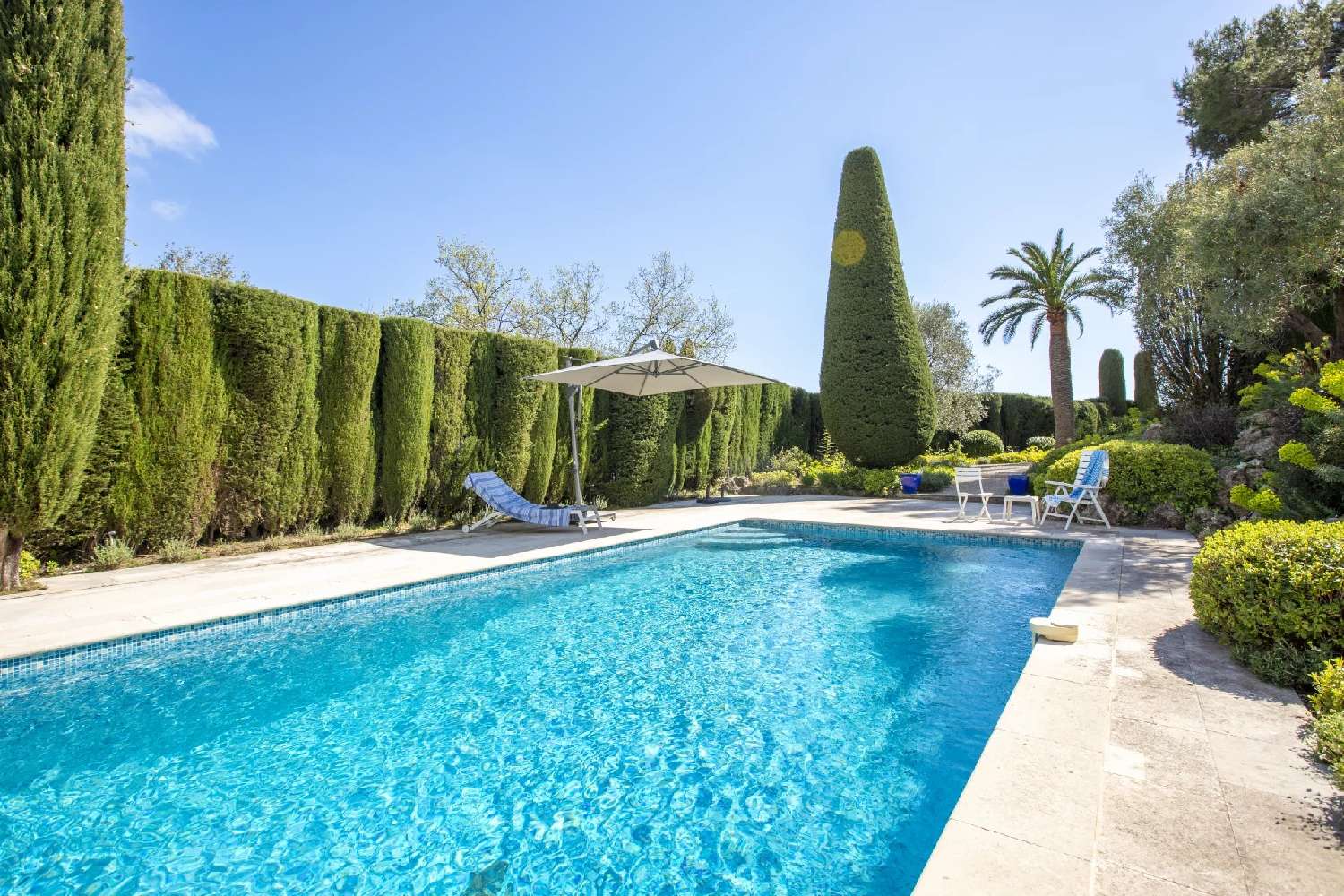  for sale villa Châteauneuf-Grasse Alpes-Maritimes 2