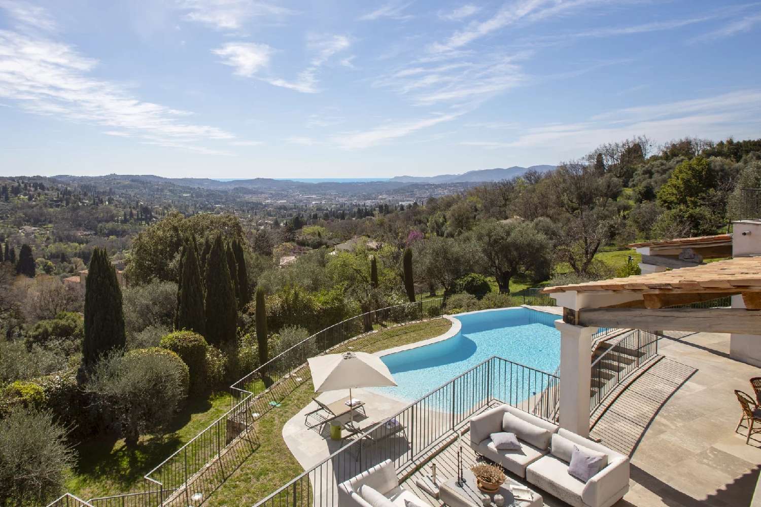  à vendre villa Châteauneuf-Grasse Alpes-Maritimes 2