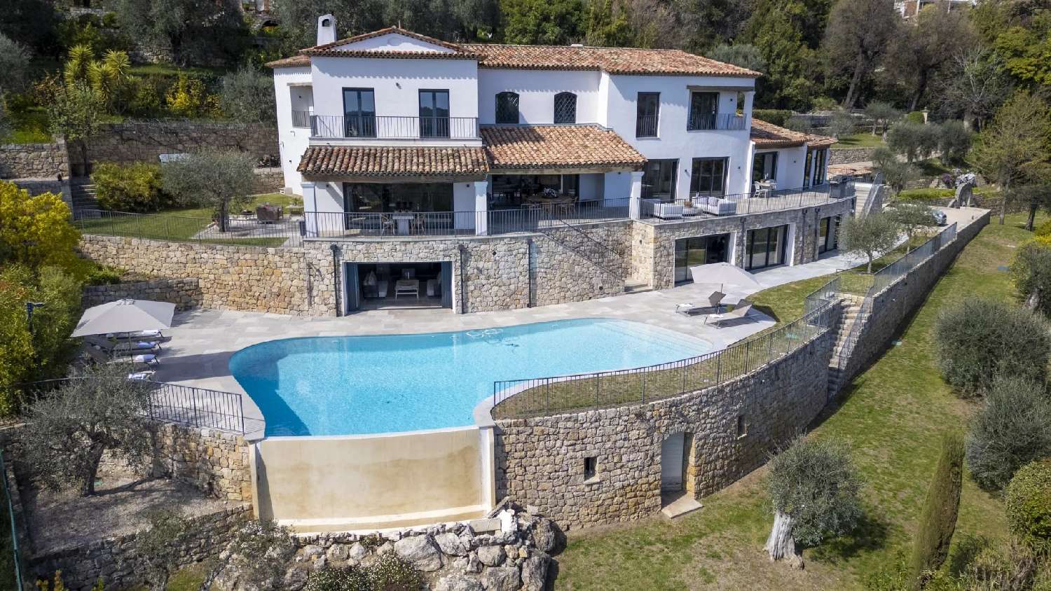  à vendre villa Châteauneuf-Grasse Alpes-Maritimes 3