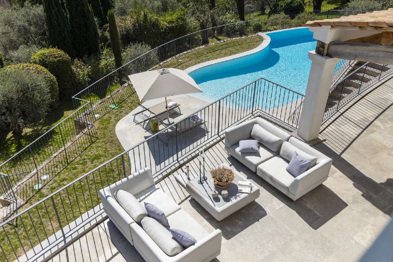  à vendre villa Châteauneuf-Grasse Alpes-Maritimes 5