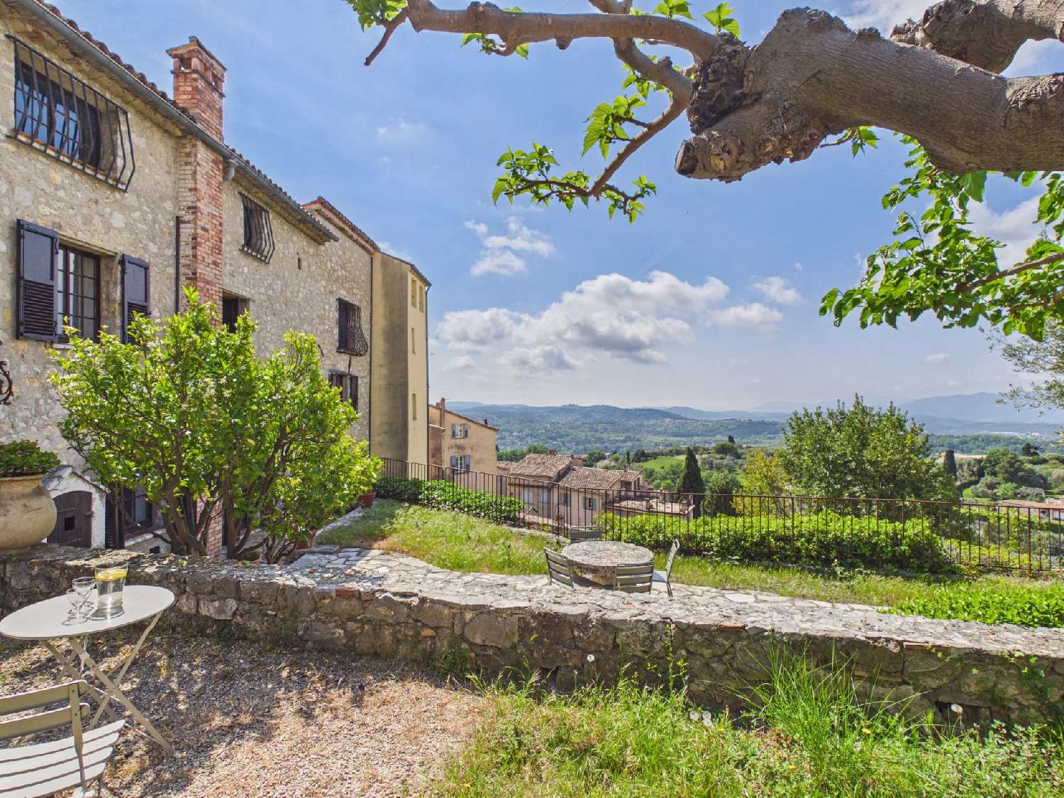 à vendre villa Châteauneuf-Grasse Alpes-Maritimes 2