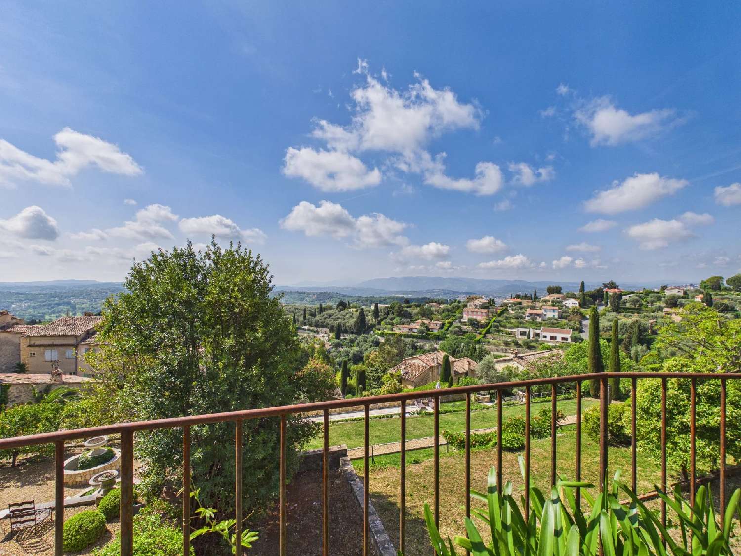 à vendre villa Châteauneuf-Grasse Alpes-Maritimes 3