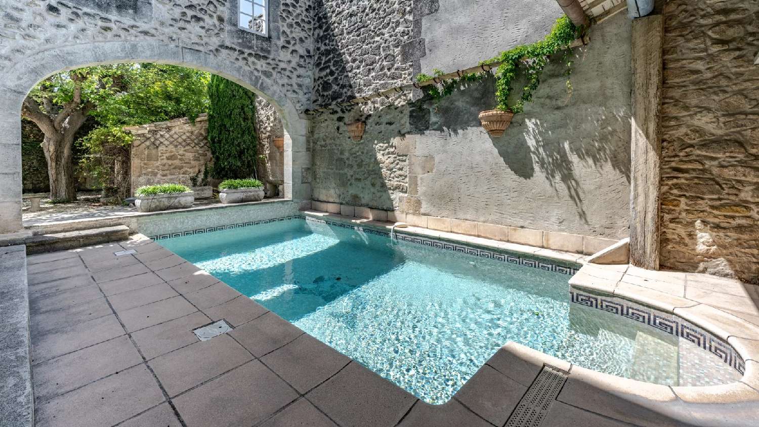  à vendre villa Fontvieille Bouches-du-Rhône 5