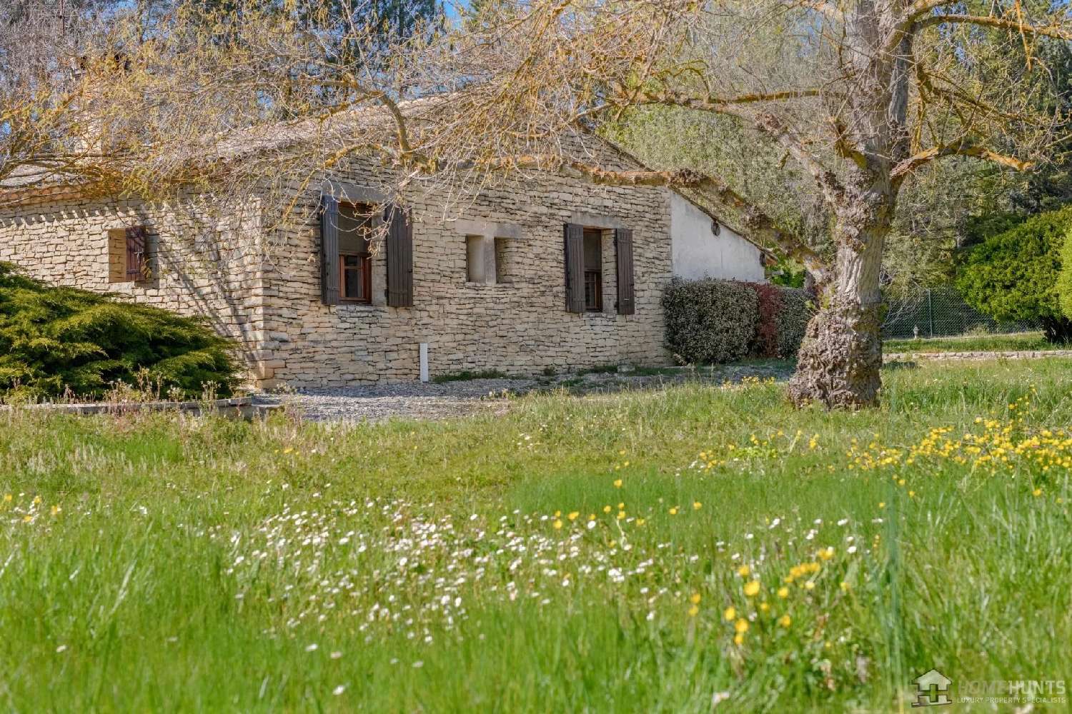  à vendre villa Gordes Vaucluse 2
