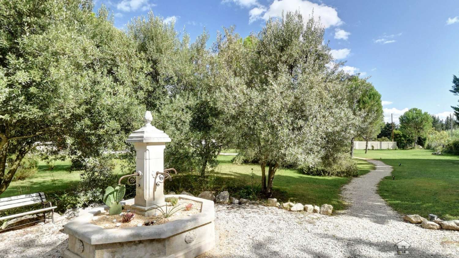  à vendre villa L'Isle-sur-la-Sorgue Vaucluse 3