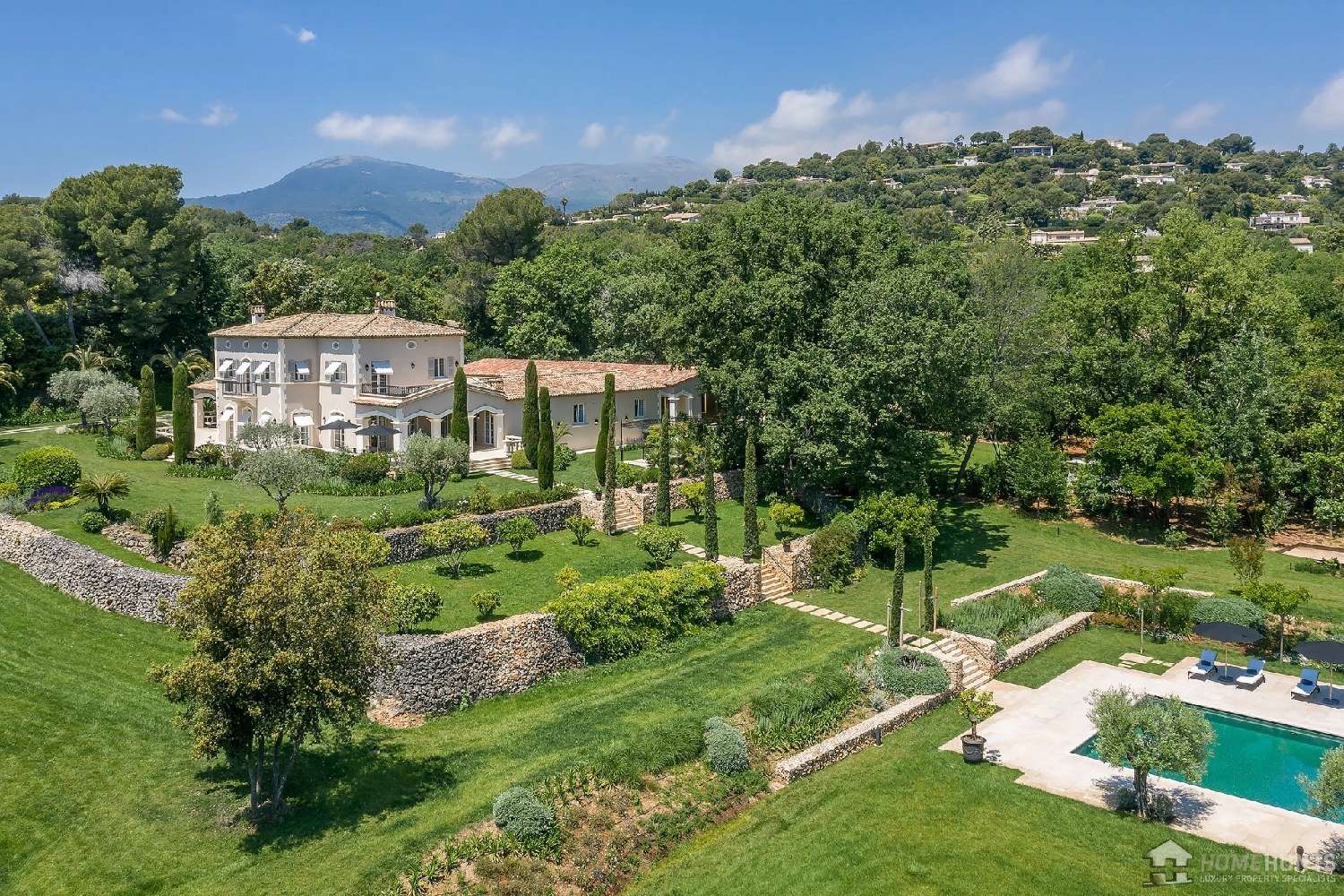  à vendre villa La Colle-sur-Loup Alpes-Maritimes 1