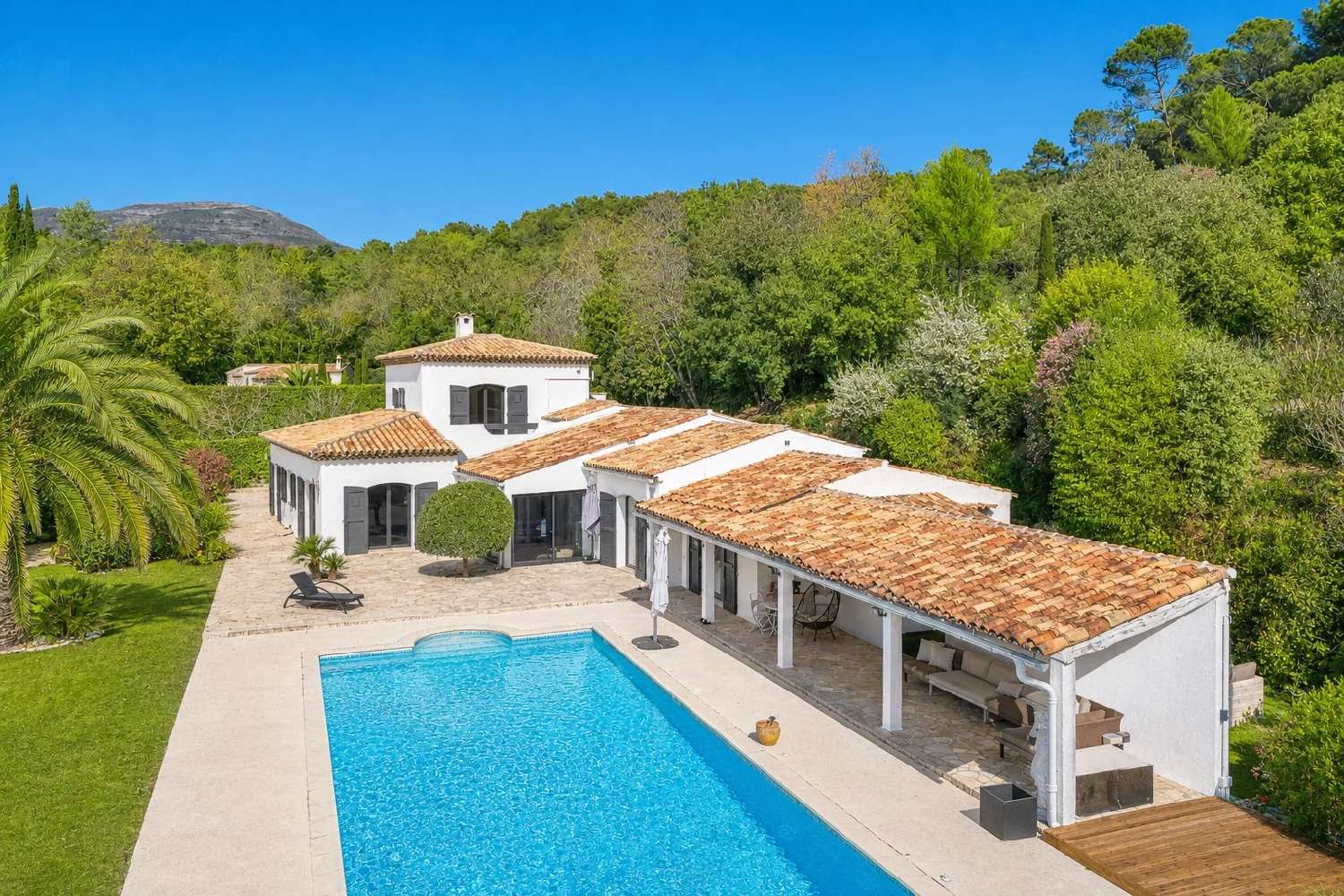 à vendre villa La Colle-sur-Loup Alpes-Maritimes 1